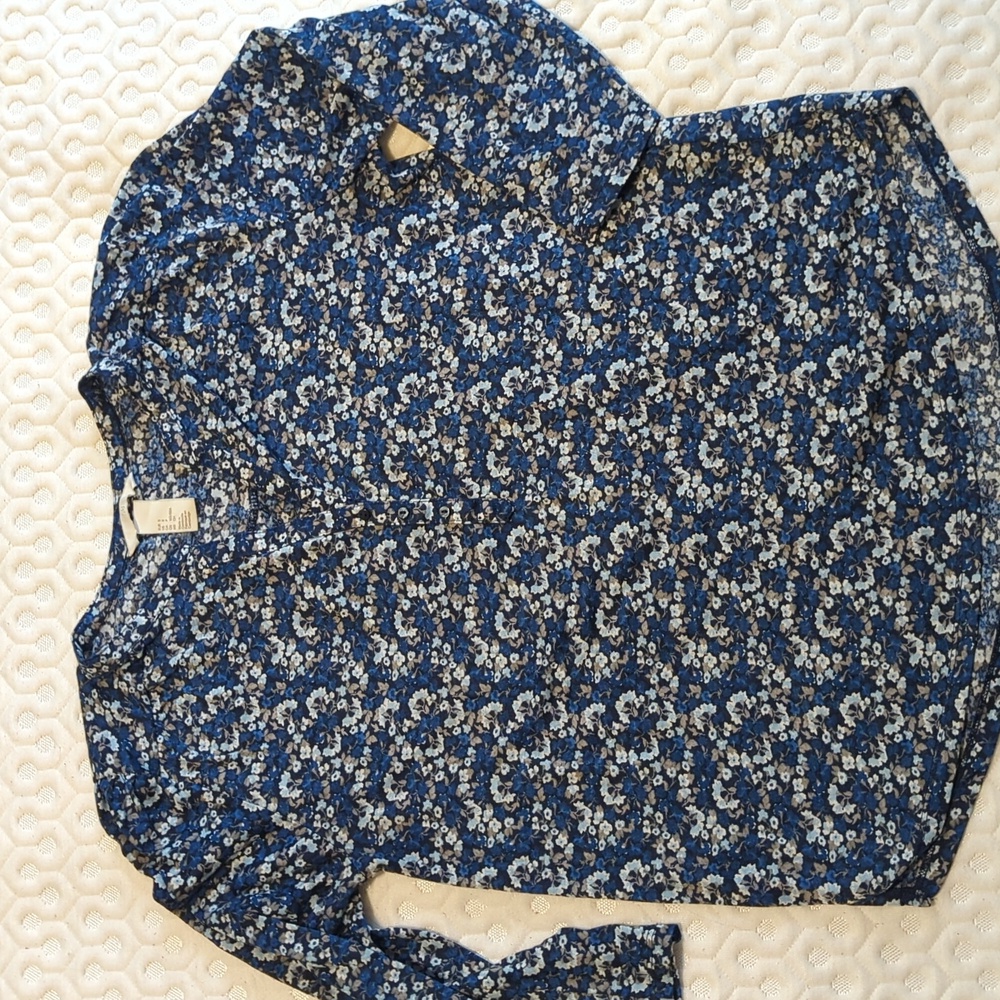 H&M 3/4 Sleeve Floral Tee